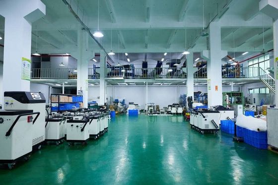 เครื่องมือเครื่องจักร CNC เครื่องทําความสะอาดถังน้ําเย็น 7000L/H-8000L/H อุปกรณ์ทําความสะอาดหยาบ