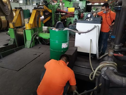 การแปรรูป การตัดน้ํายา Dispenser การทําความสะอาดน้ํายา CNC เครื่องทําความสะอาดน้ํายาเย็น