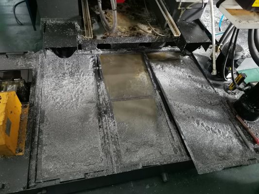 การทําความสะอาดเศษขยะ CNC เครื่องแยกน้ํามันเครื่องเย็น CNC เครื่องมือเครื่องจักร CNC Emulsion Filtration