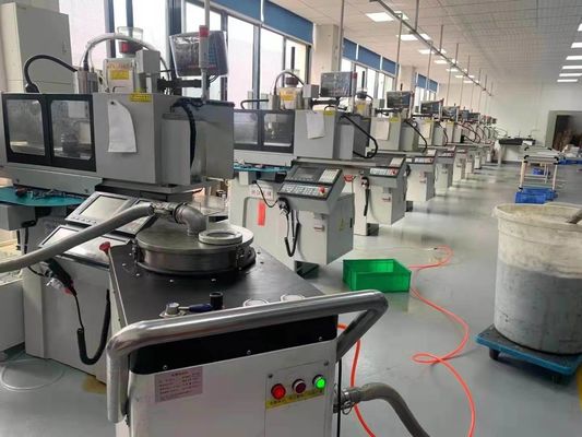การทําความสะอาดเศษขยะ CNC เครื่องแยกน้ํามันเครื่องเย็น CNC เครื่องมือเครื่องจักร CNC Emulsion Filtration