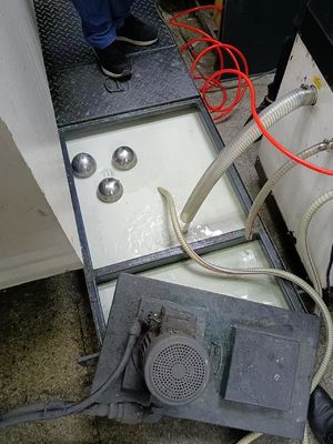 เครื่องกําจัดน้ํามันลอยลัดของเหลว CNC ระบบกรองน้ําเย็น